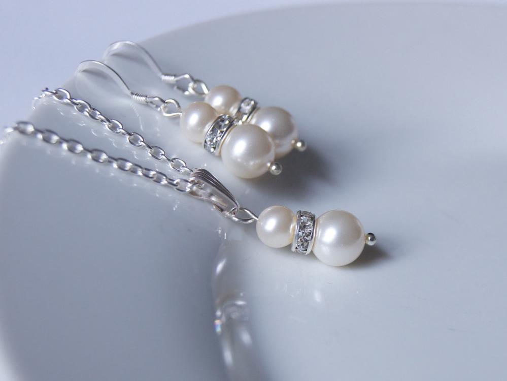 Pearl Jewelry Set - Swarovski Wedding Jewellery, Bridal And Bridesmaids In White, Pendant And Earrings
