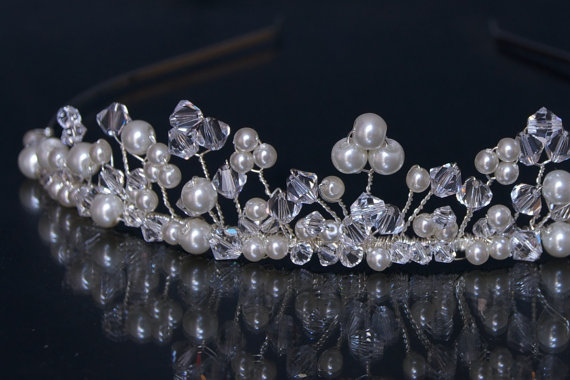 Wedding Head Piece -tiara - Wedding / Silver Bridal Tiaras Ivory Pearls And Swarovski Crystal